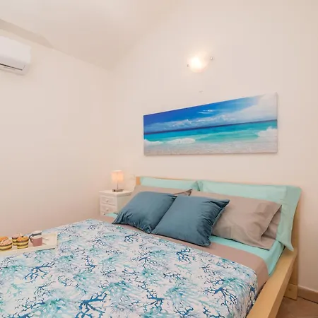 شقة Glori House 50m From Marina Di - Happy أولبيا