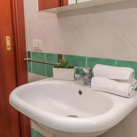 Apartamento Glori House 50m From Marina Di - Happy